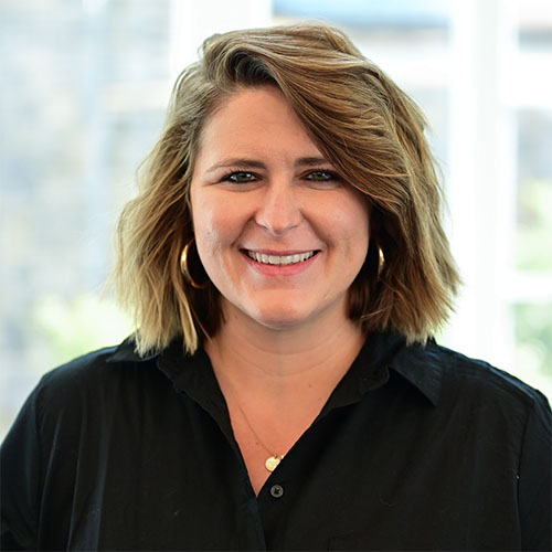 Julia Dyer